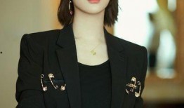 男艺人爆料杨紫视频,背后真相揭秘